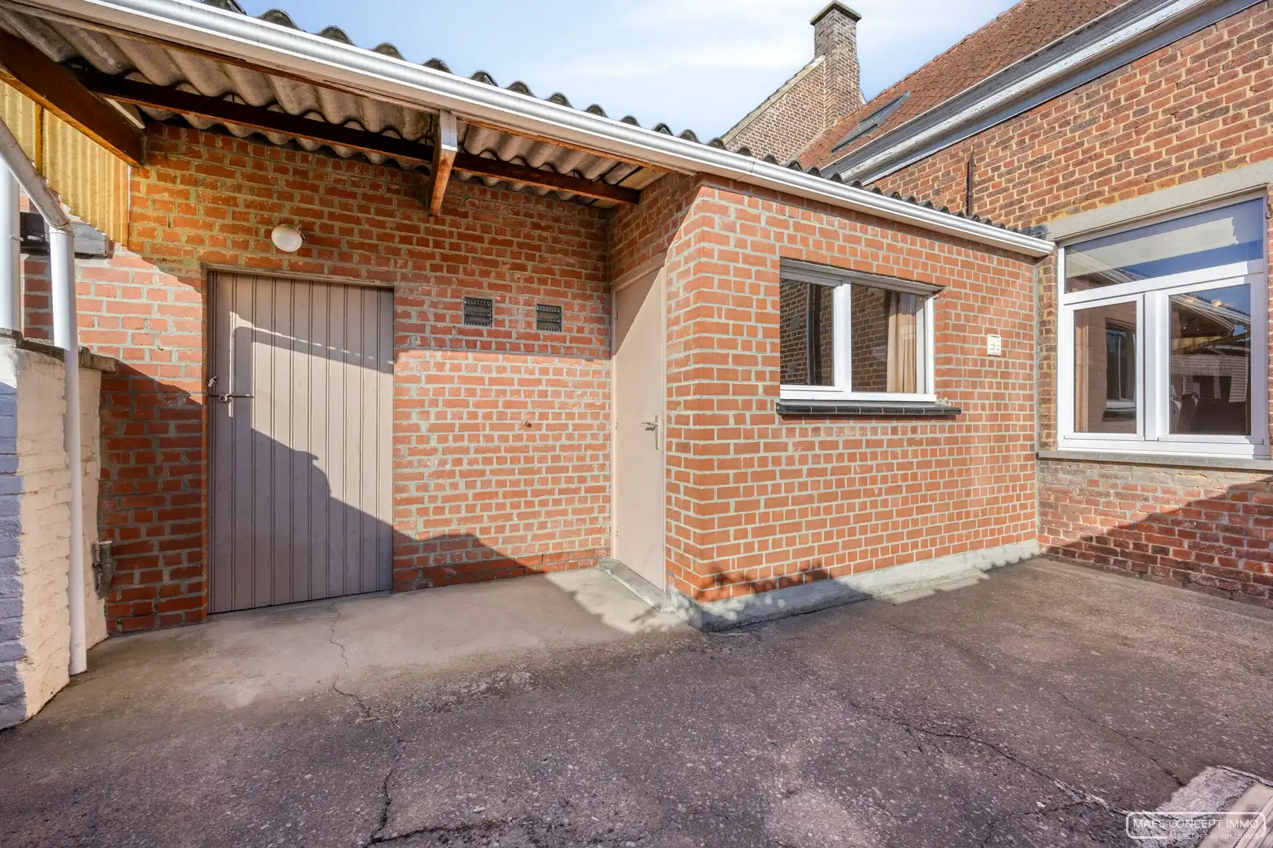 Karaktervolle woning met garage te koop op Elsegemplein (Wortegem) foto 30