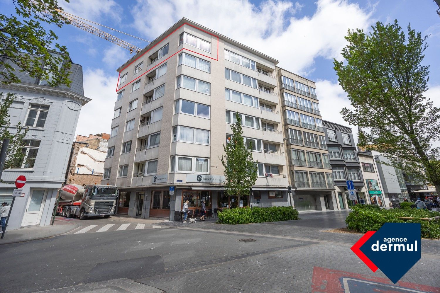 RESIDENTIE MONICO foto {{pictureIndex}}