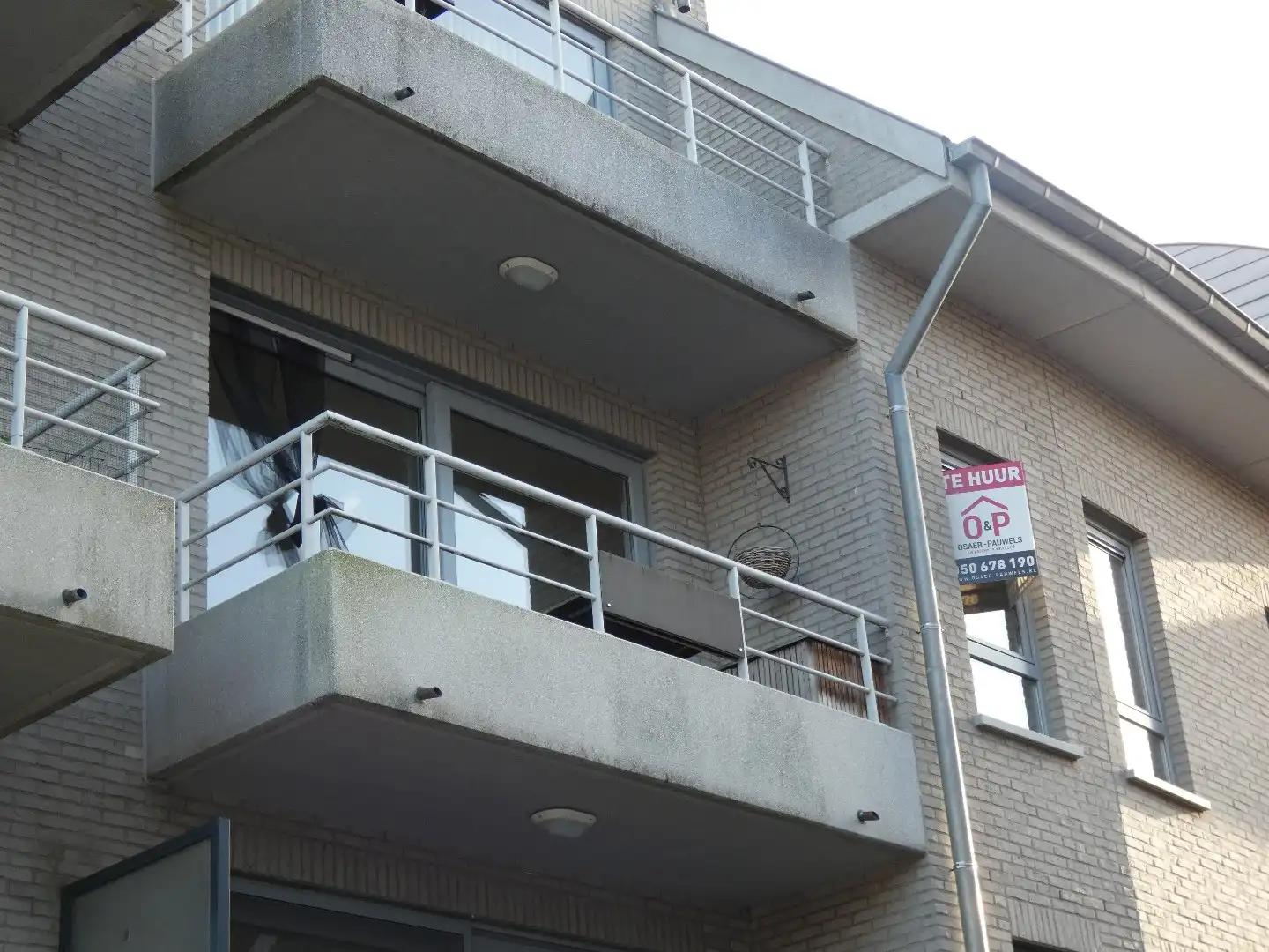 Centraal gelegen 1-slaapkamer appartement met zonnig terras, Torhout foto 20
