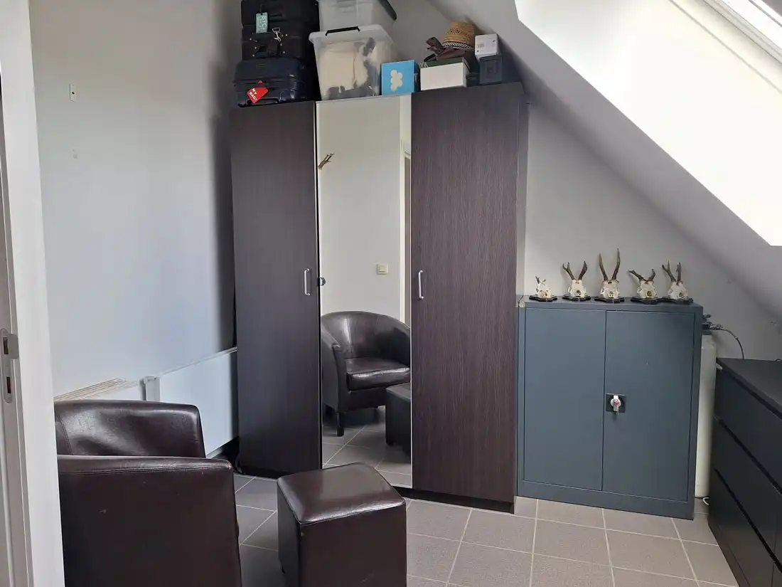 Ruim, stijlvol duplex appartement te Diepenbeek foto 11