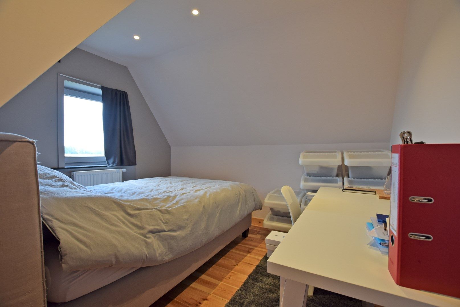 Ruime lichtrijke woning op 555 m² en 3 slaapkamers. foto 10