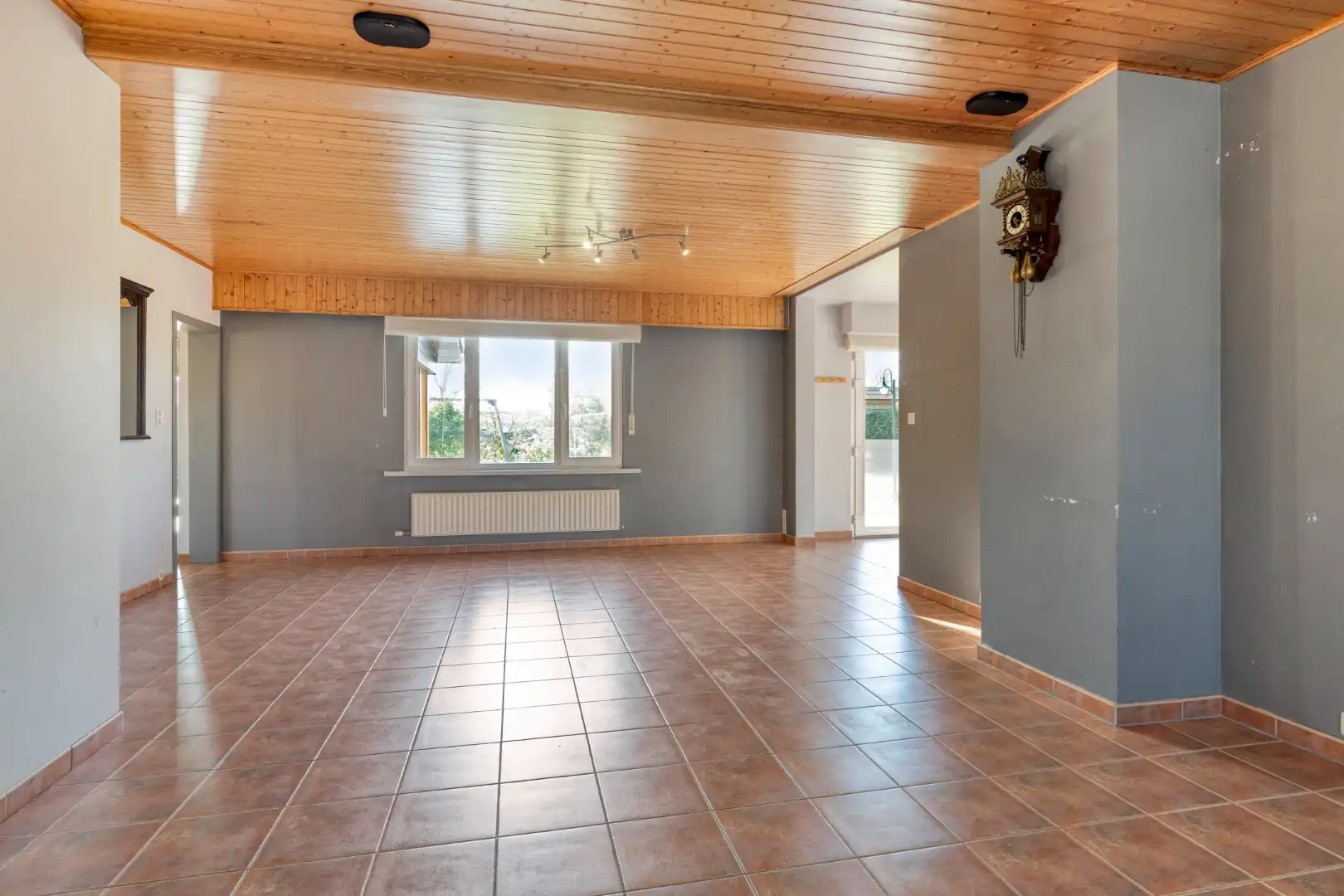 Rustig gelegen woning met 4 slpks en 2 badkamers op 691 m² te OLV Olen ! foto 5