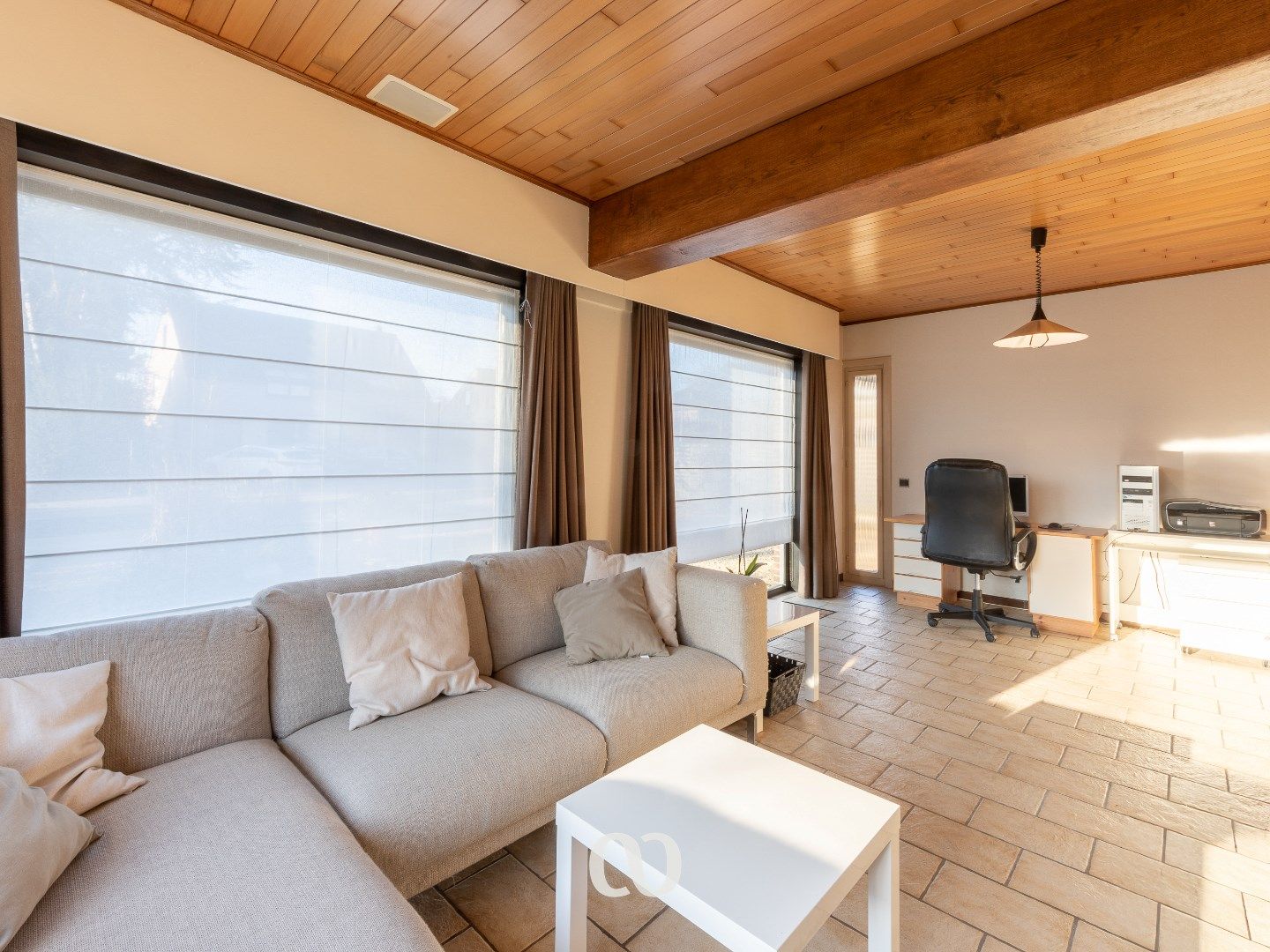 Rustig gelegen woning in het centrum van Ouwegem foto 5