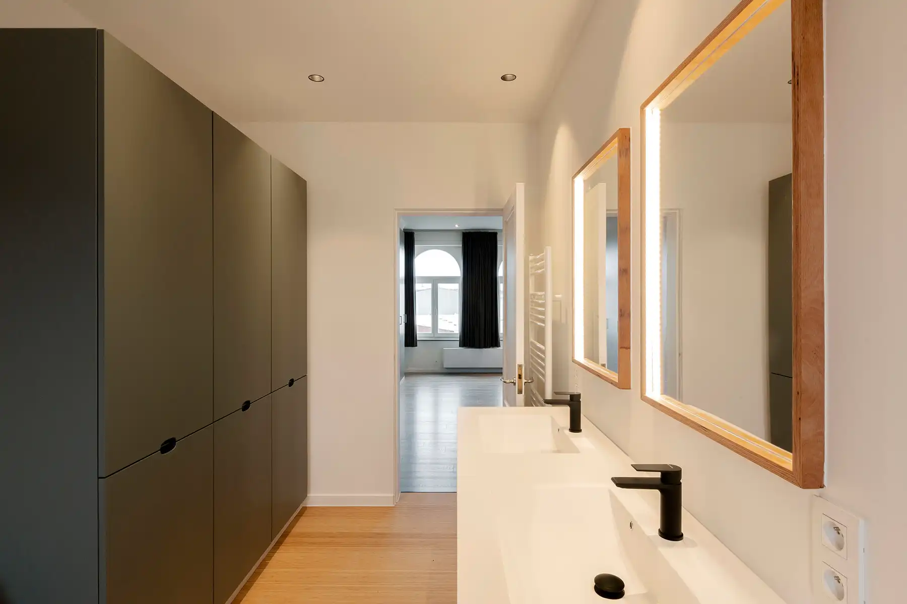 Karaktervolle herenwoning met tuin, koetshuis en veel ruimte foto 13