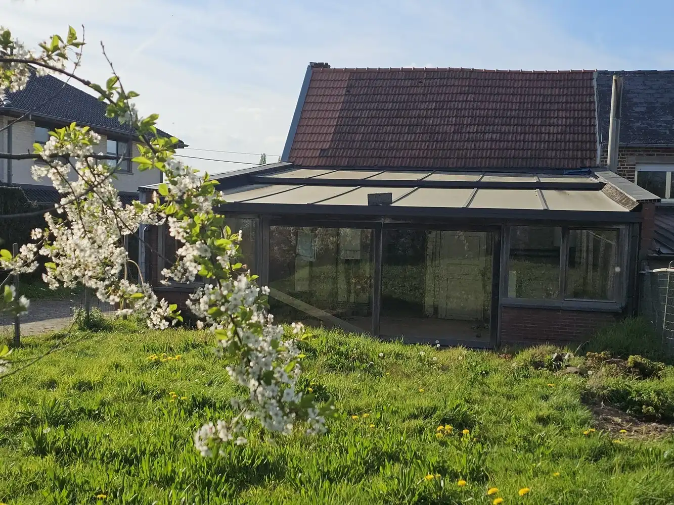 Rustig gelegen te renoveren halfopen bebouwing foto 16