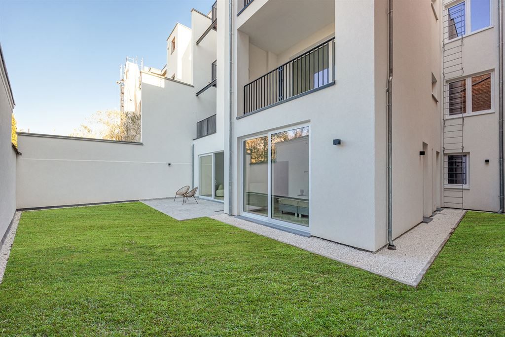 Stijlvol gerenoveerd gelijkvloers appartement foto 4