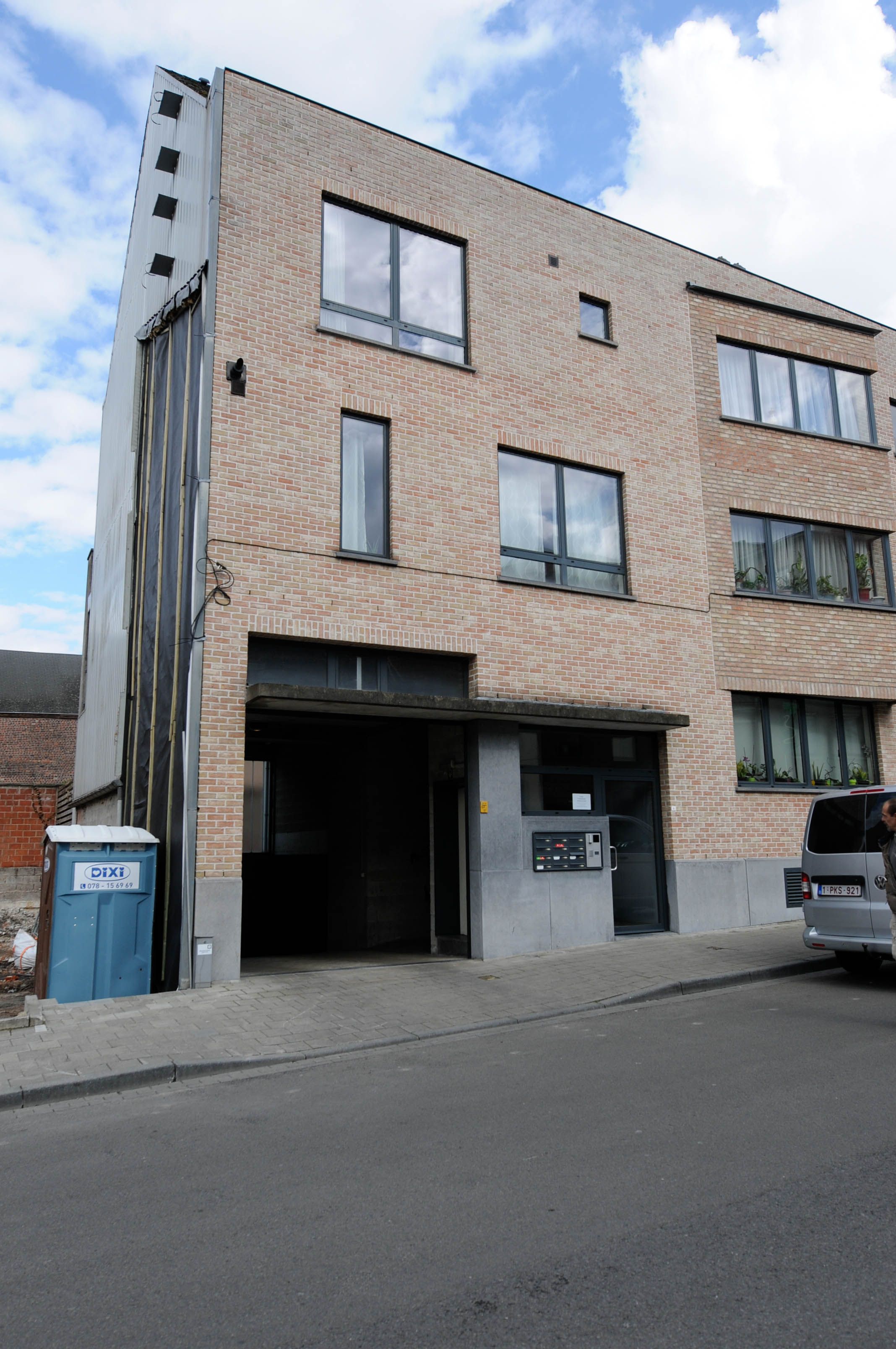 Ondergrondse staanplaats foto {{pictureIndex}}