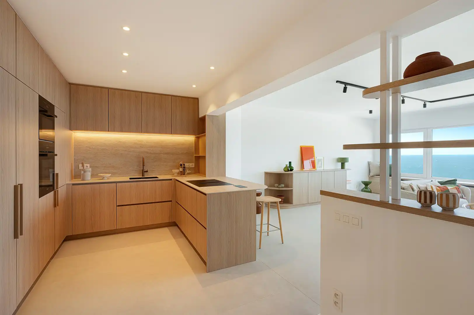 Prachtig gerenoveerd appartement met frontaal zeezicht, tussen het Lichttorenplein en het Albertplein. foto 12