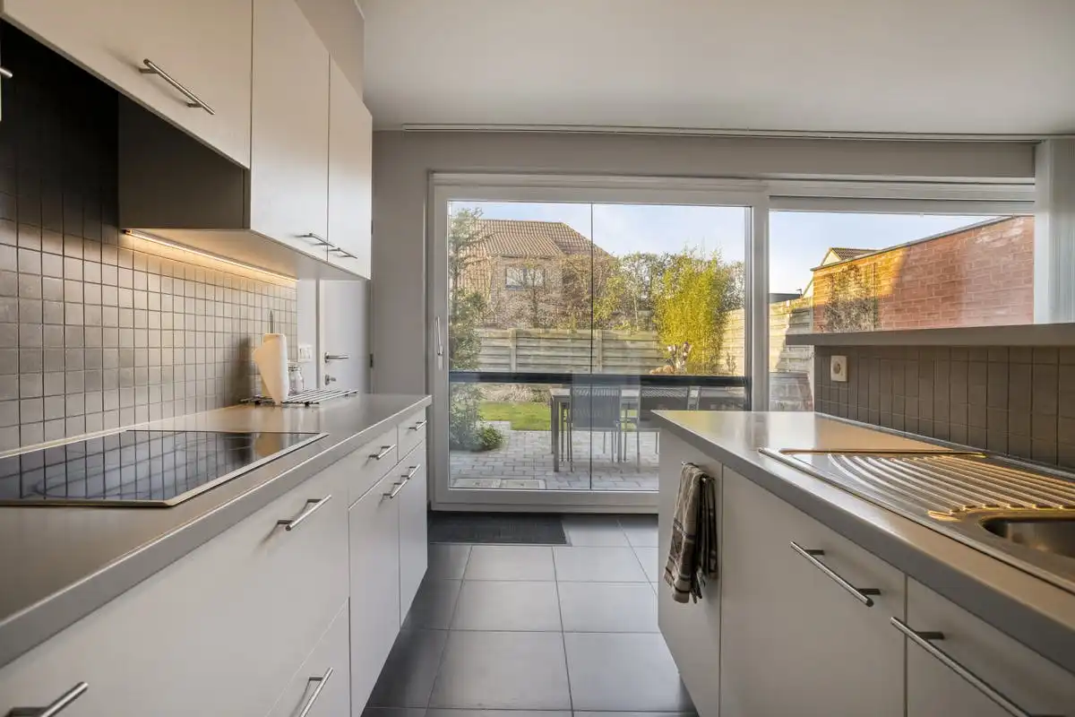 Volledig instapklaar huis met 3 kamers te koop in Waregem foto 9