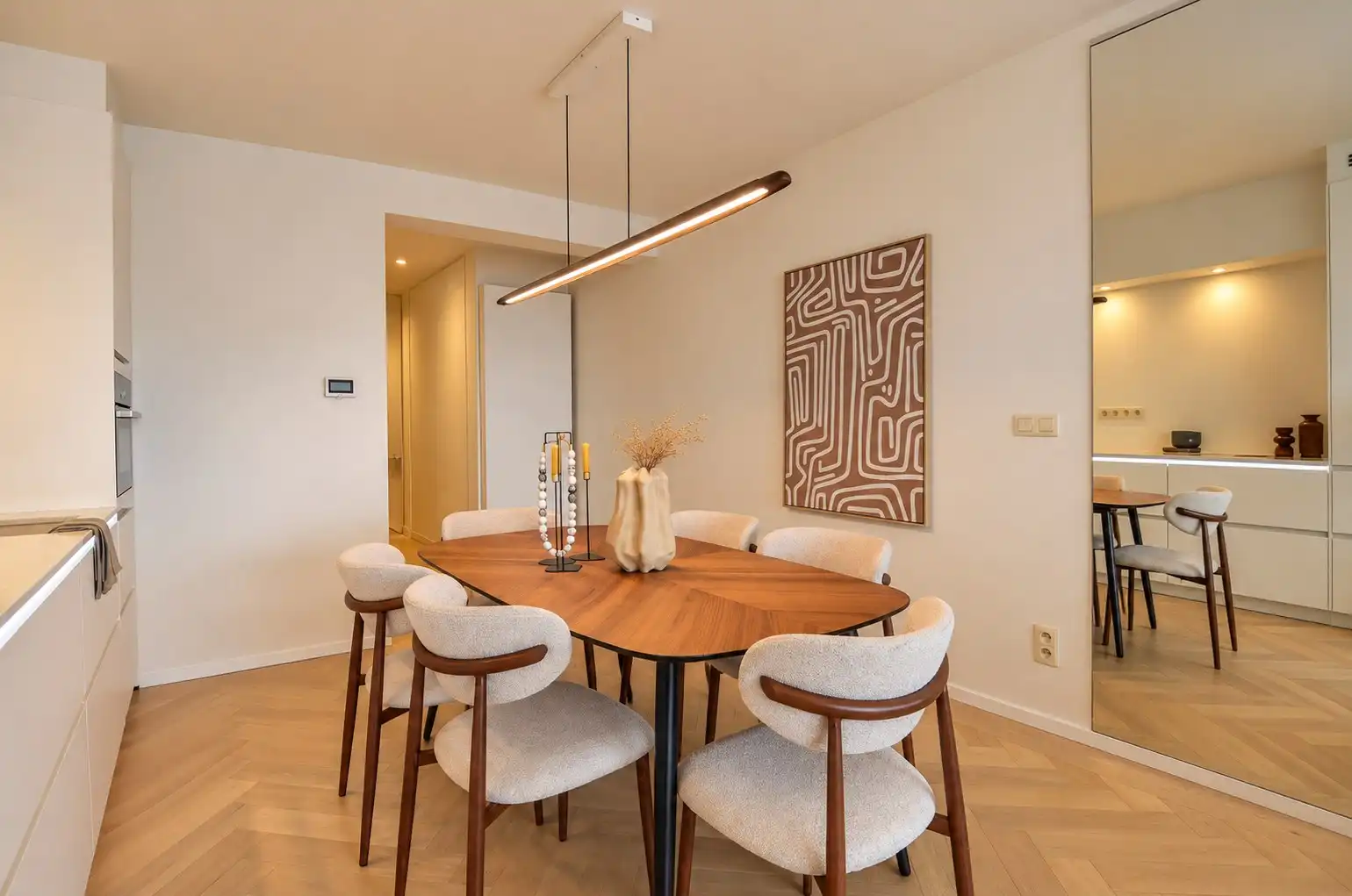 Volledig gerenoveerd appartement met frontaal zeezicht gelegen aan het Rubensplein. foto 3