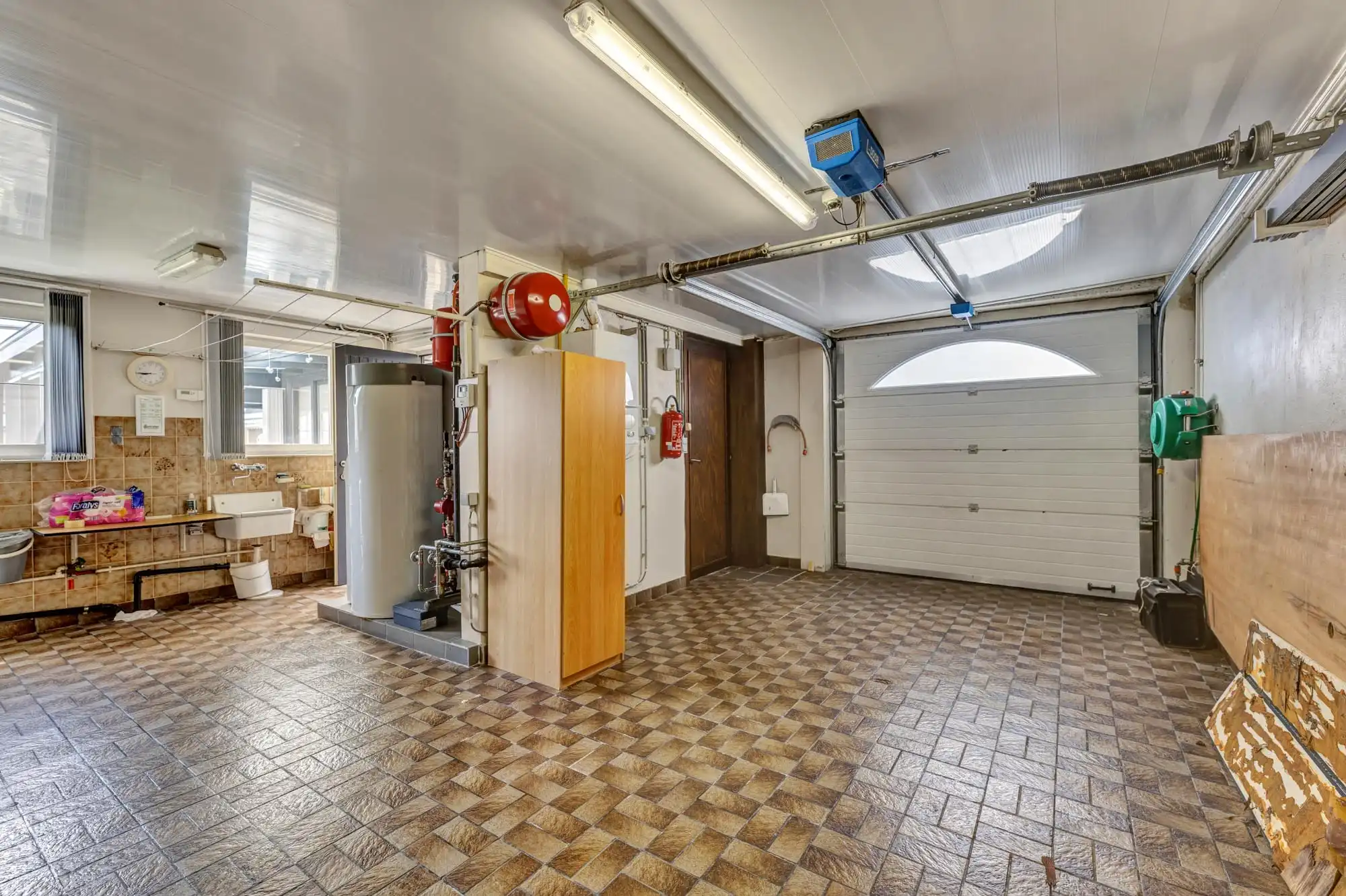 UNIEKE BUITENKANS! Instapklare bungalow met loods/bouwgrond foto 24