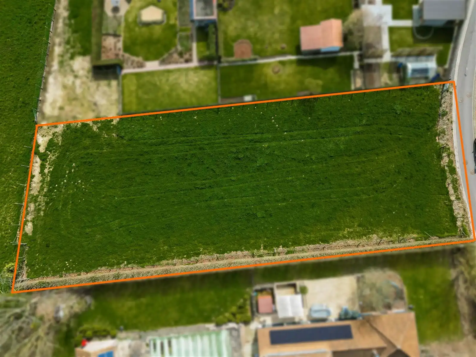 Unieke bouwgrond voor een open bebouwing te Rozebeke! foto 2