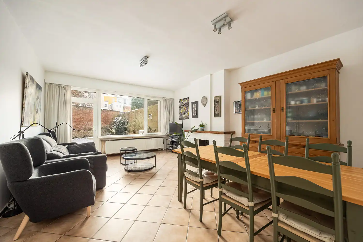 Charmante gezinswoning met 4 -slk en garage foto 3