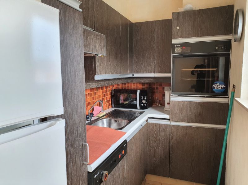 2-slaapkamer appartement vlakbij het strand van Oostduinkerke te koop foto 4