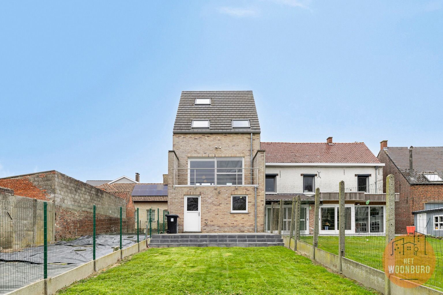 Bel-étage woning met 3 slpks, dubbele garage en tuin foto 18