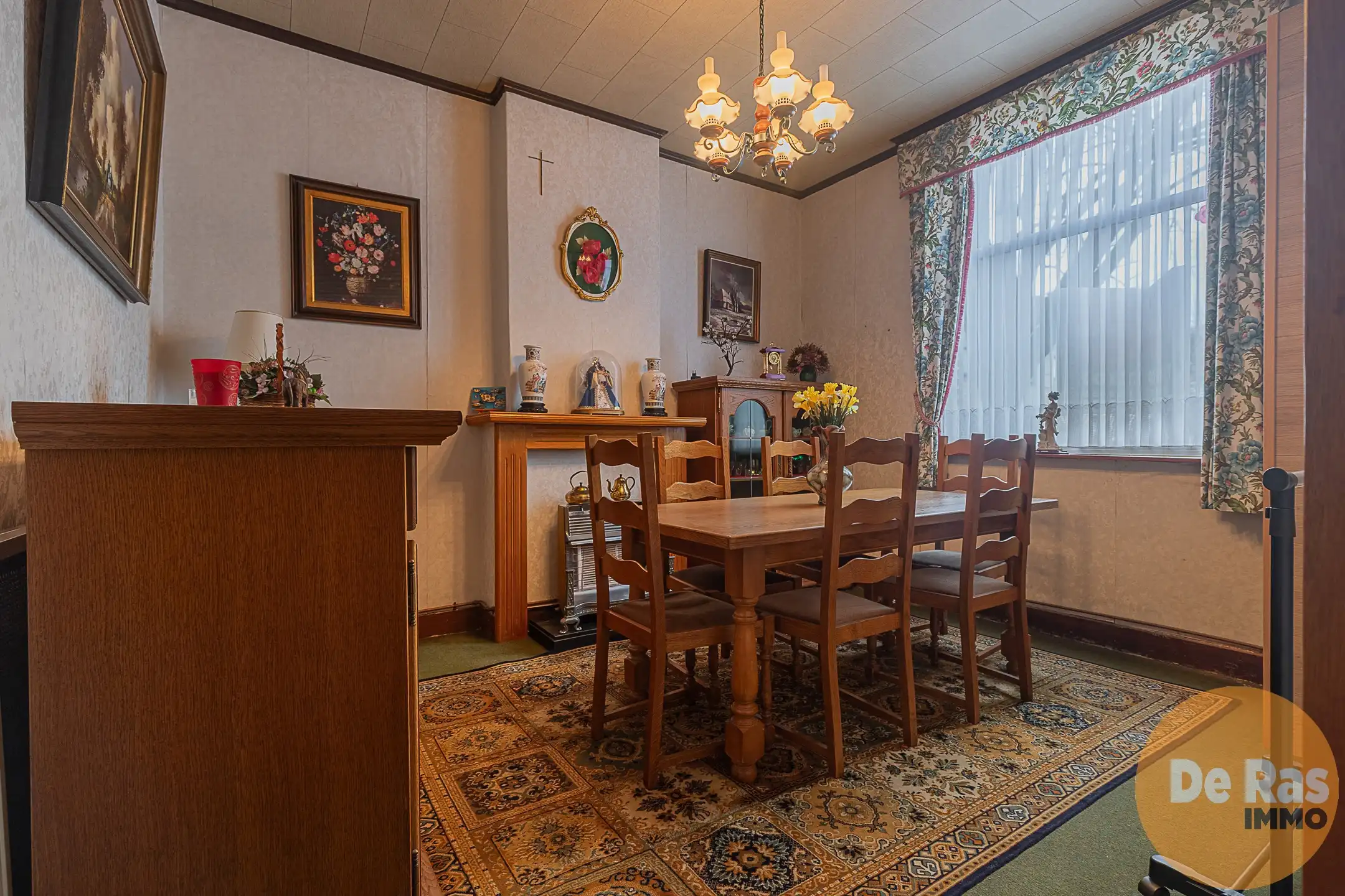 AALST - Te renoveren woning met 2 slpk en koer op topligging foto 3