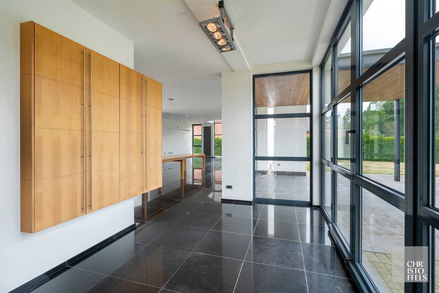 Tijdloze villa (405 m²) met zwembad, magazijn en weiland op 4.858 m²! foto 13