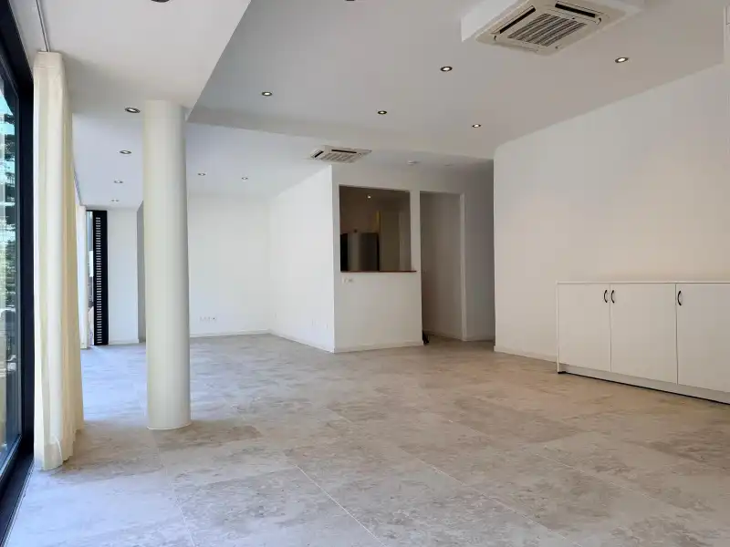 Prachtig gerenoveerd 1-slaapkamerappartement in&nbsp;het hart van&nbsp;Hasselt! foto 4