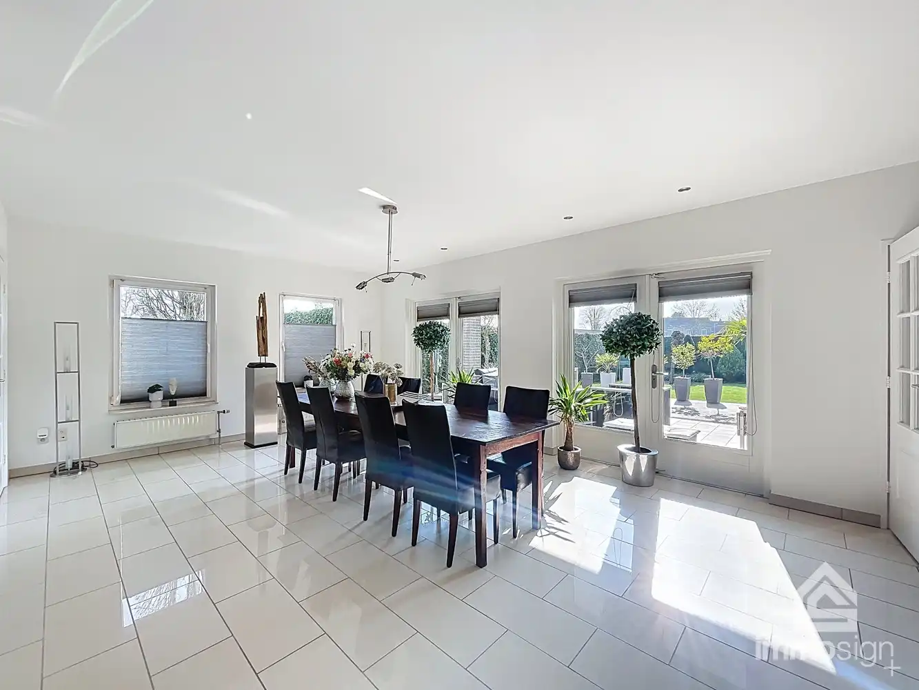 Instapklare gezinswoning in een uitzonderlijk rustige omgeving te Molenbeersel foto 13