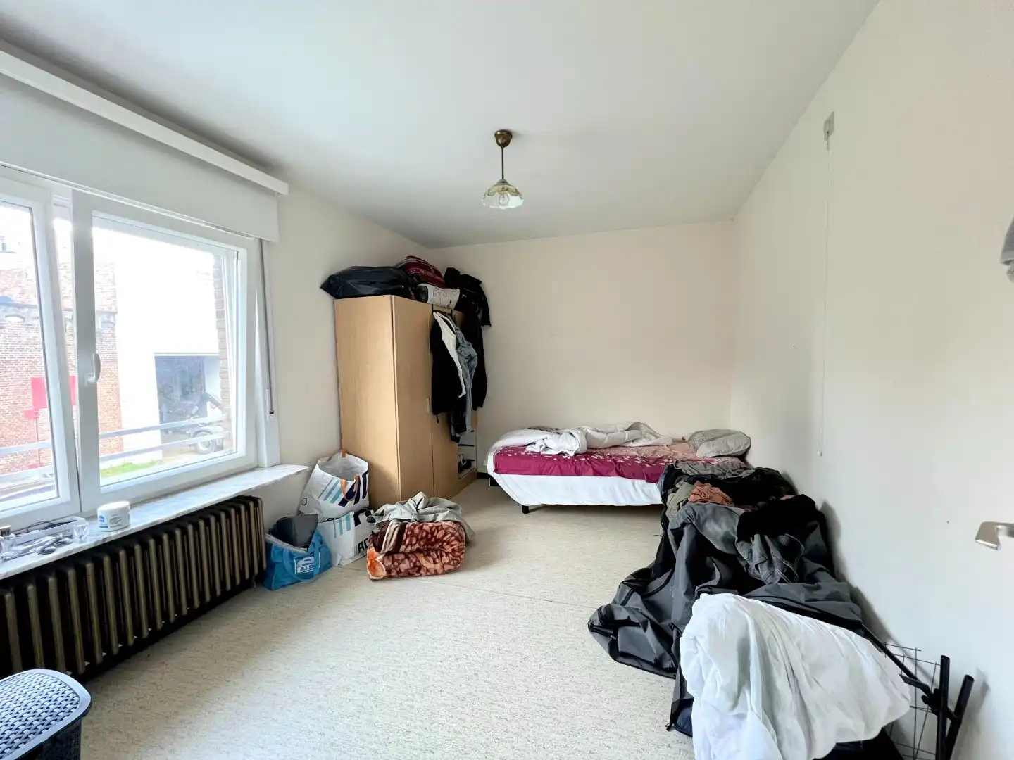 APPARTEMENTSGEBOUW MET 4 APPARTEMENTEN EN 3 GARAGES foto 3