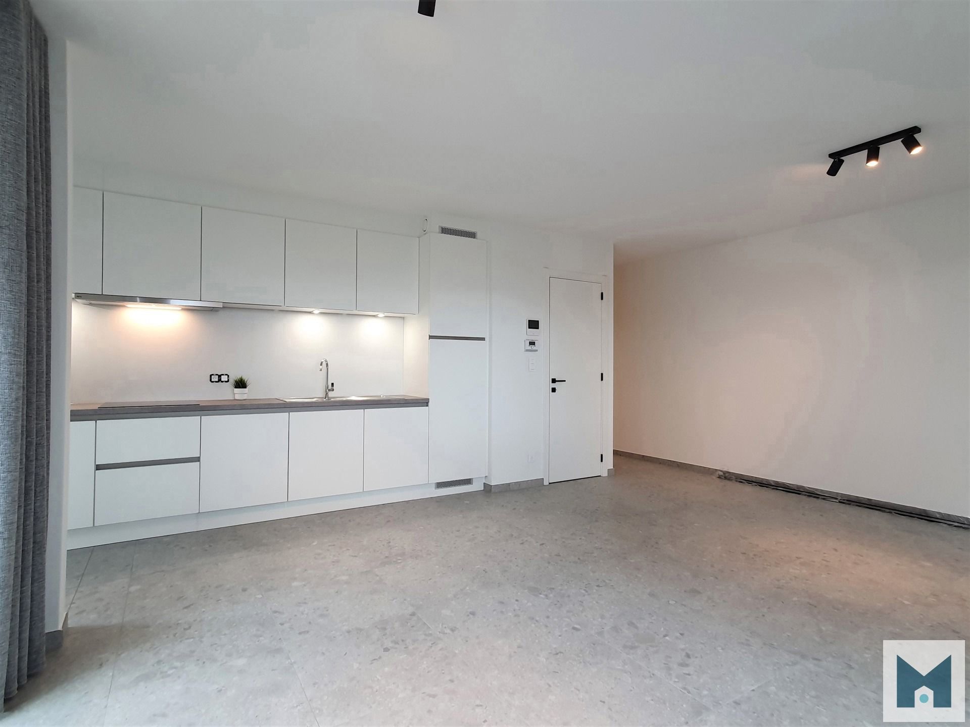 Prachtig lichtrijk nieuwbouwappartement met 2 slaapkamers! foto 5
