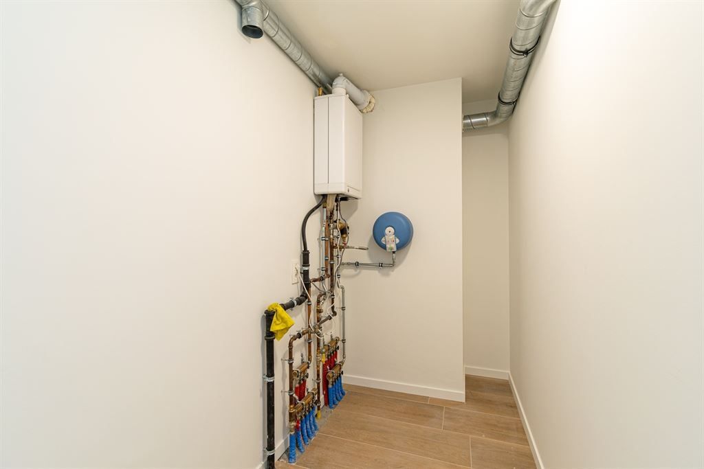 Gerenoveerd appartement op centrale locatie foto 14