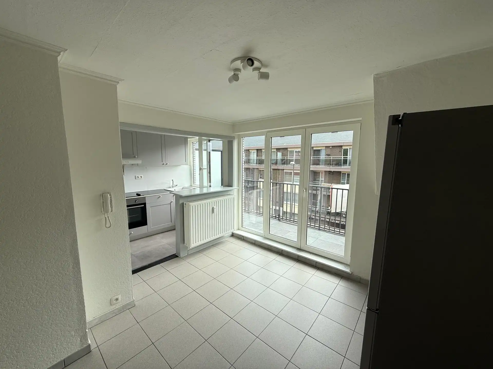 1 Slpk appartement, terras en garage vlakbij centrum foto 3