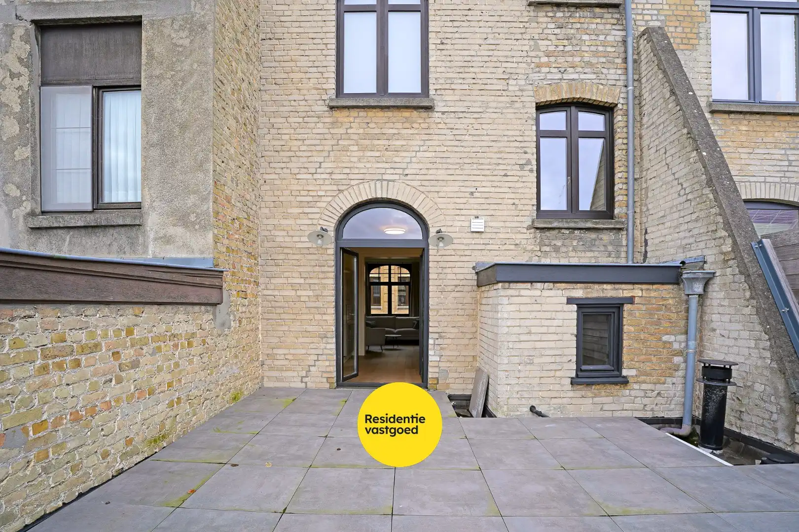 Gerenoveerde herenhuis (2025) in winkelstraat van Nieuwpoort-stad op 161 m². foto 12