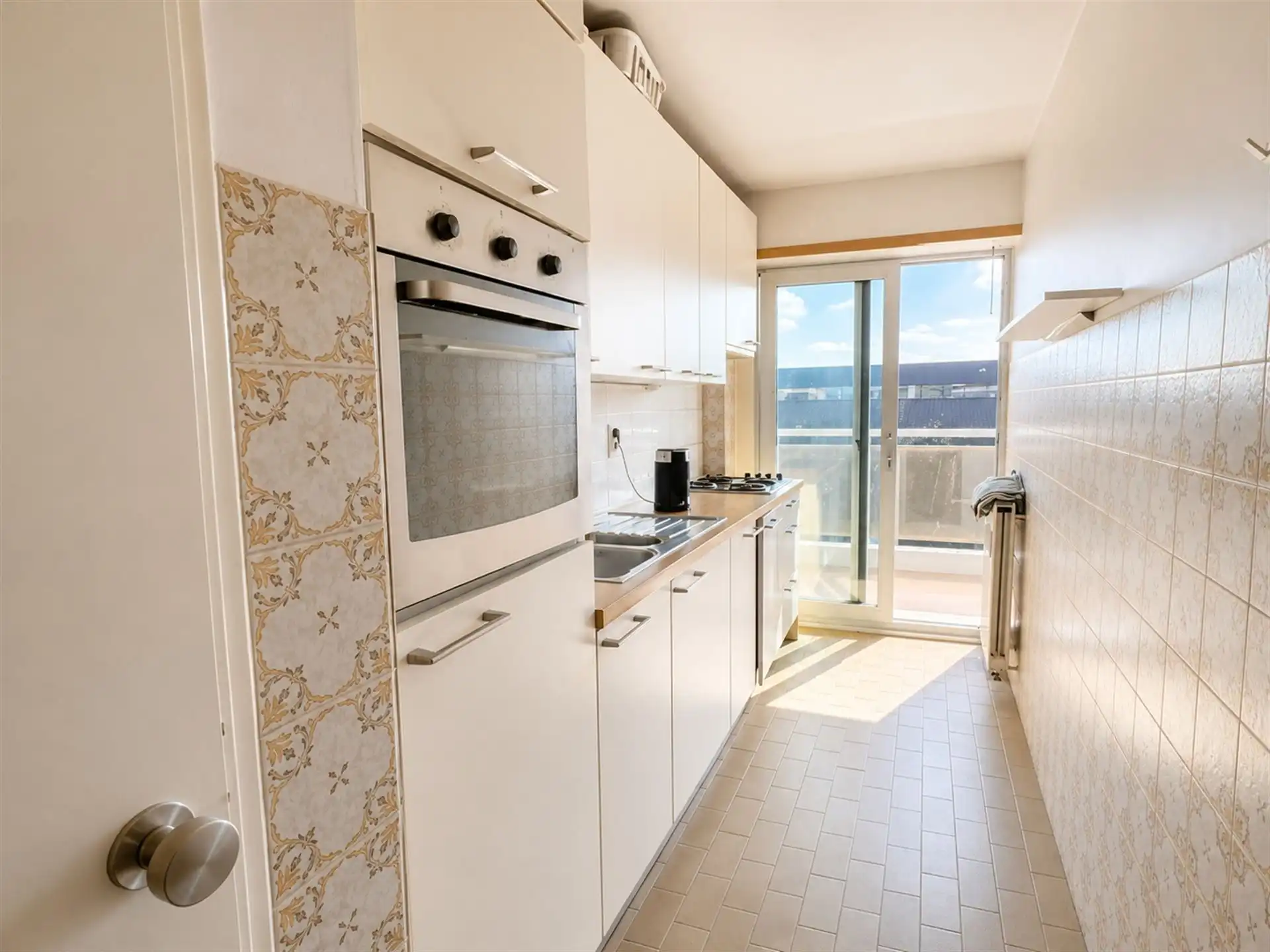 2 slpk appartement met terras en parking (+ € 15.000) foto 4