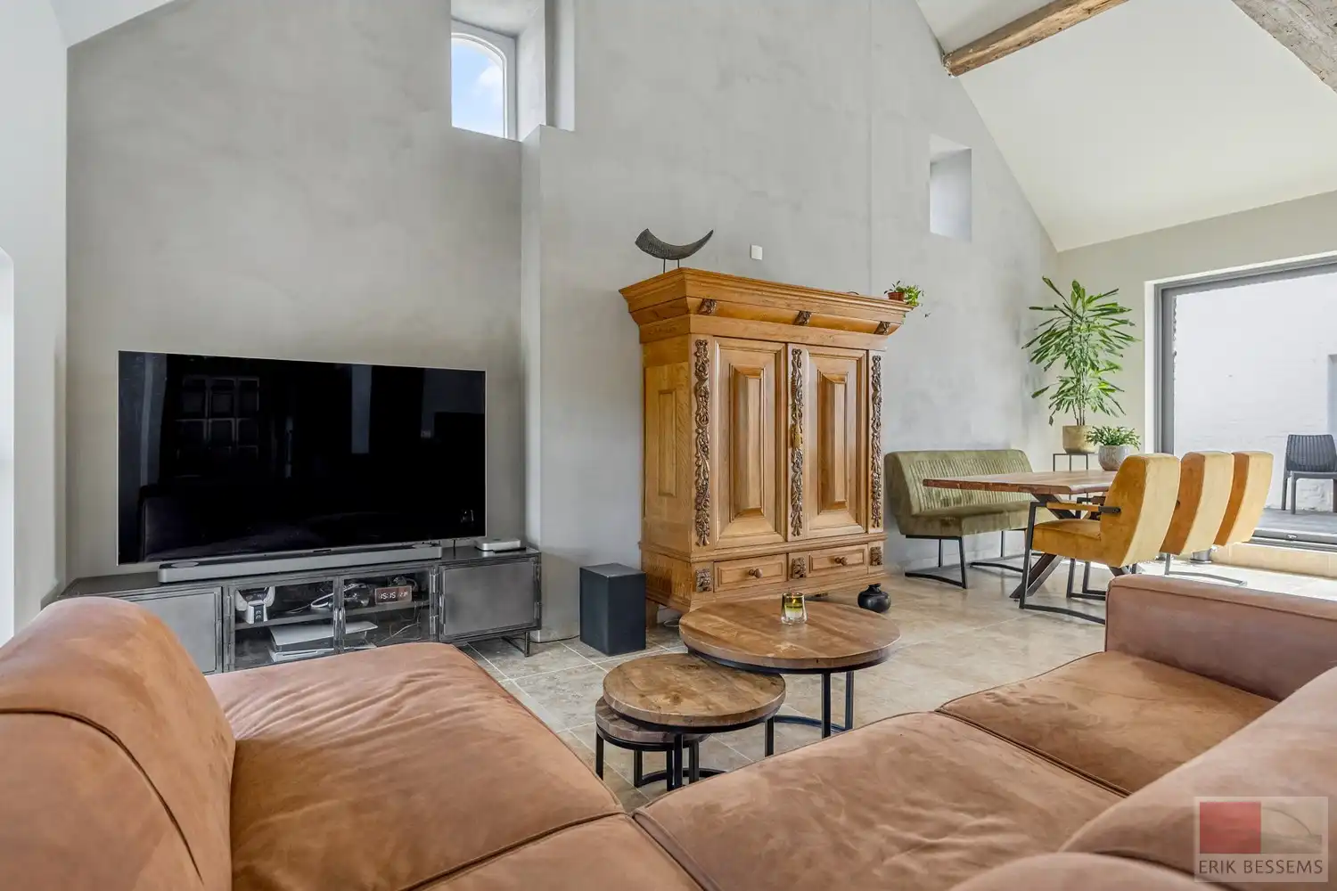 Unieke loft-appartement aan de Oude Kerkstraat 55 in Dilsen-Stokkem foto 14