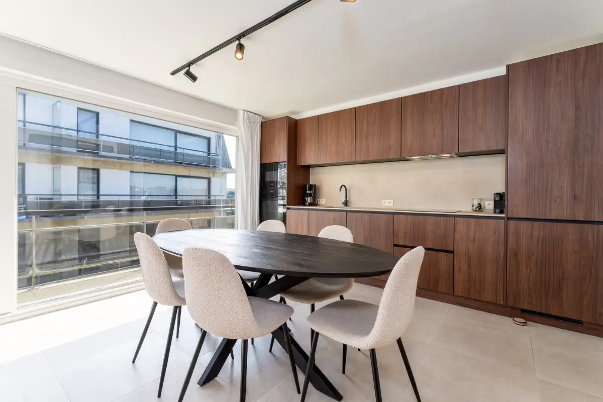 Prachtig gerenoveerd appartement nabij het strand foto 2