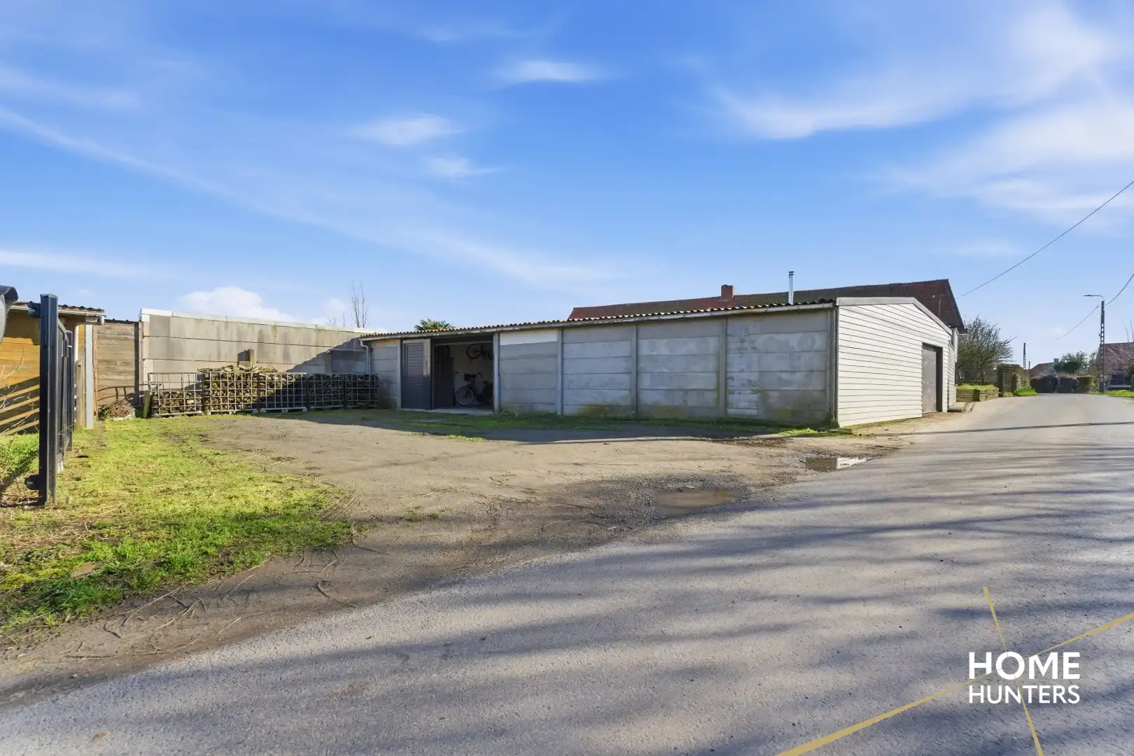 Rustig gelegen halfopen bebouwing met ruime tuin in Hooglede! foto 16