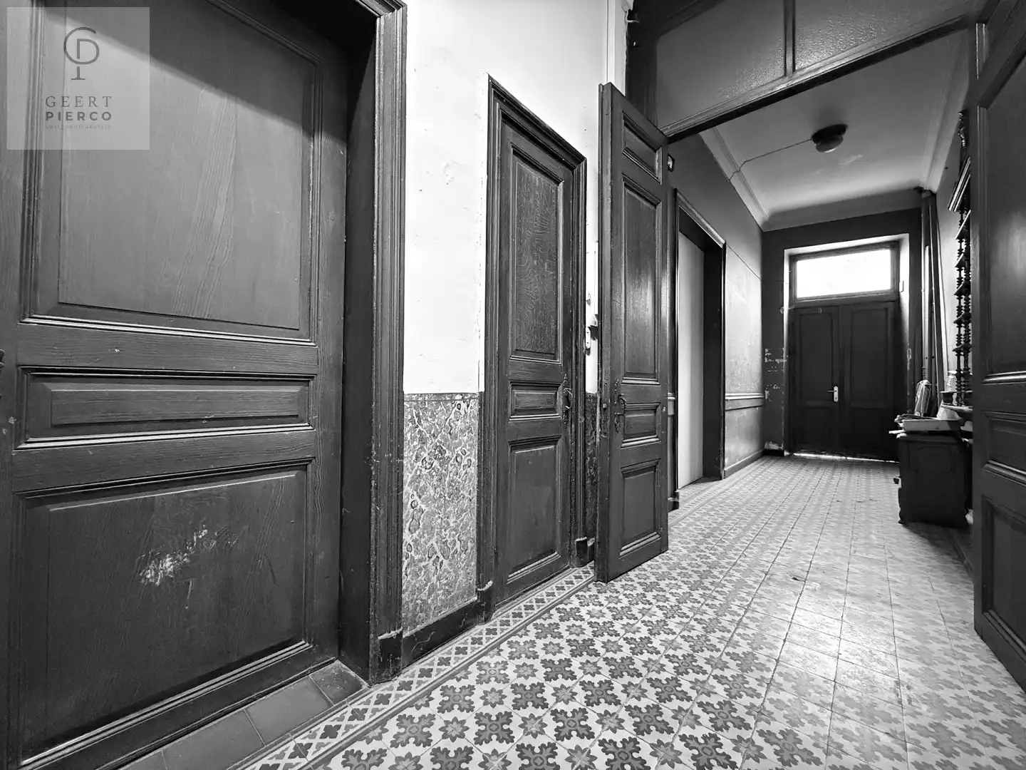 Stijlvol en ruim pand met unieke mogelijkheden in de Stationsstraat foto 8