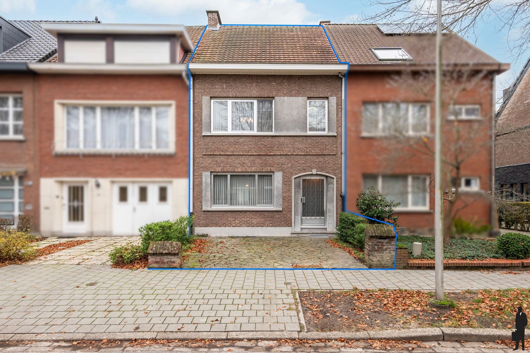 Hoofdfoto van de publicatie: Te renoveren woning in de gegeerde Molenveldwijk te Edegem