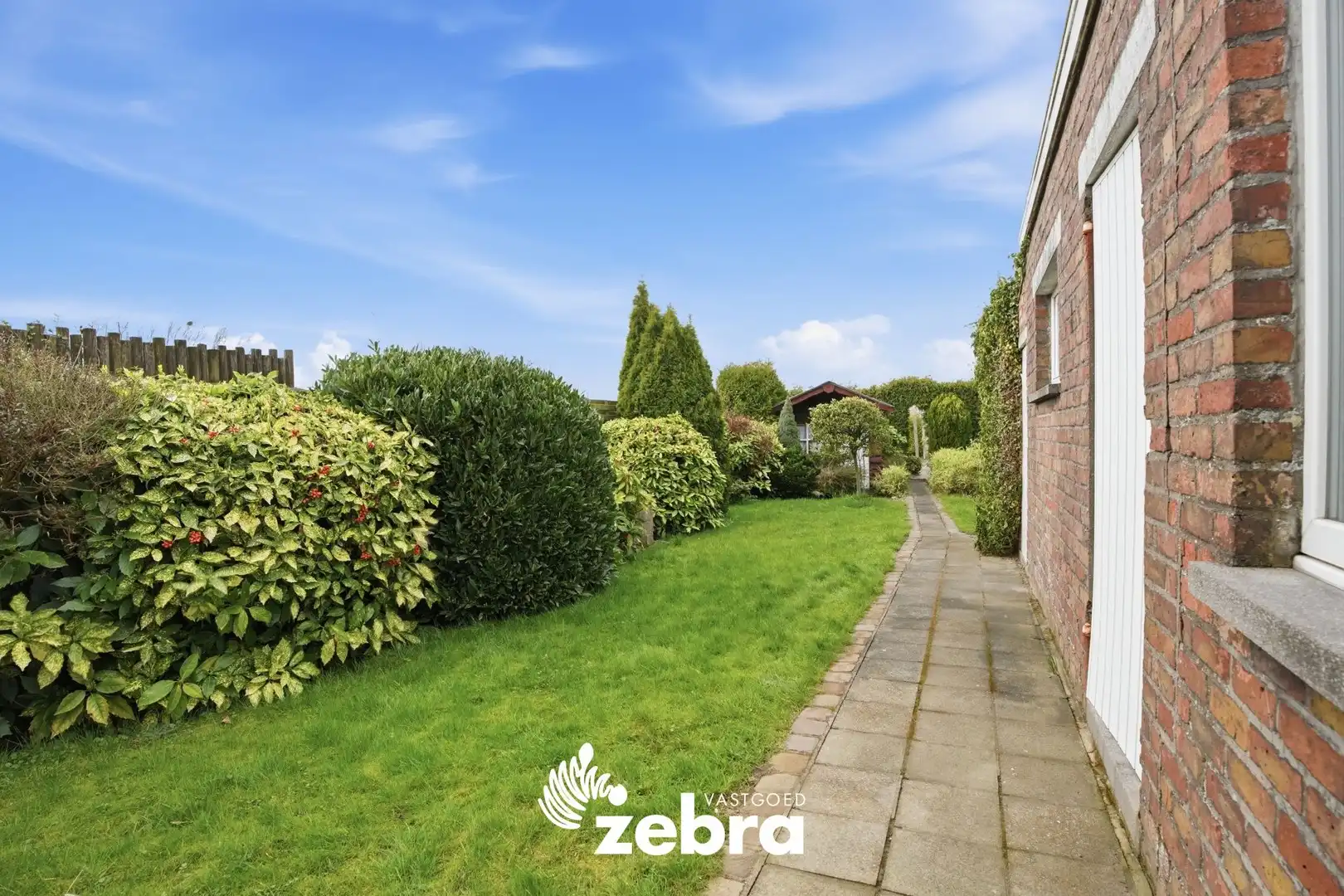 Te renoveren woning op ruim perceel in Eernegem! foto 25