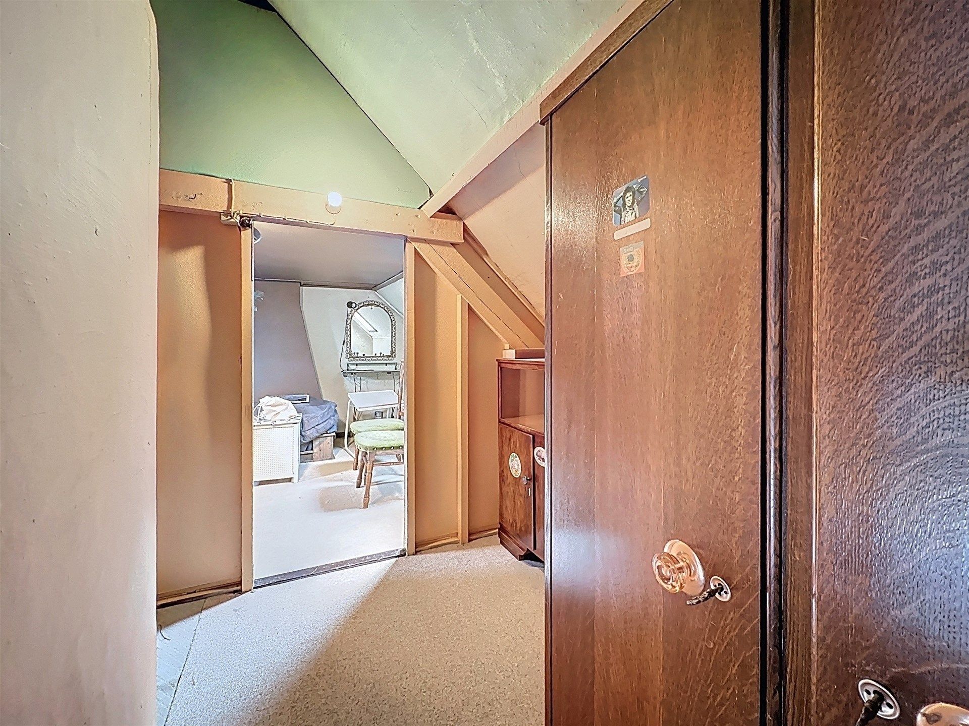 Charmante ruime woning met 4 slaapkamers en bijgebouw (40m²) op perceel van 290m² foto 26