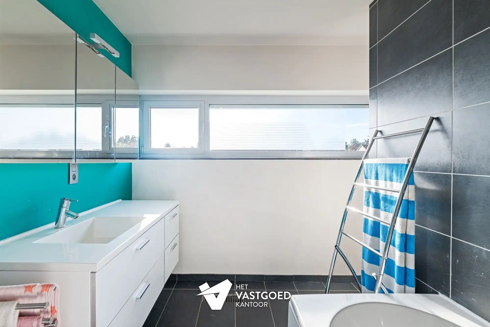 RUIME, RECENTE WONING OP TOP-LIGGING! foto 20