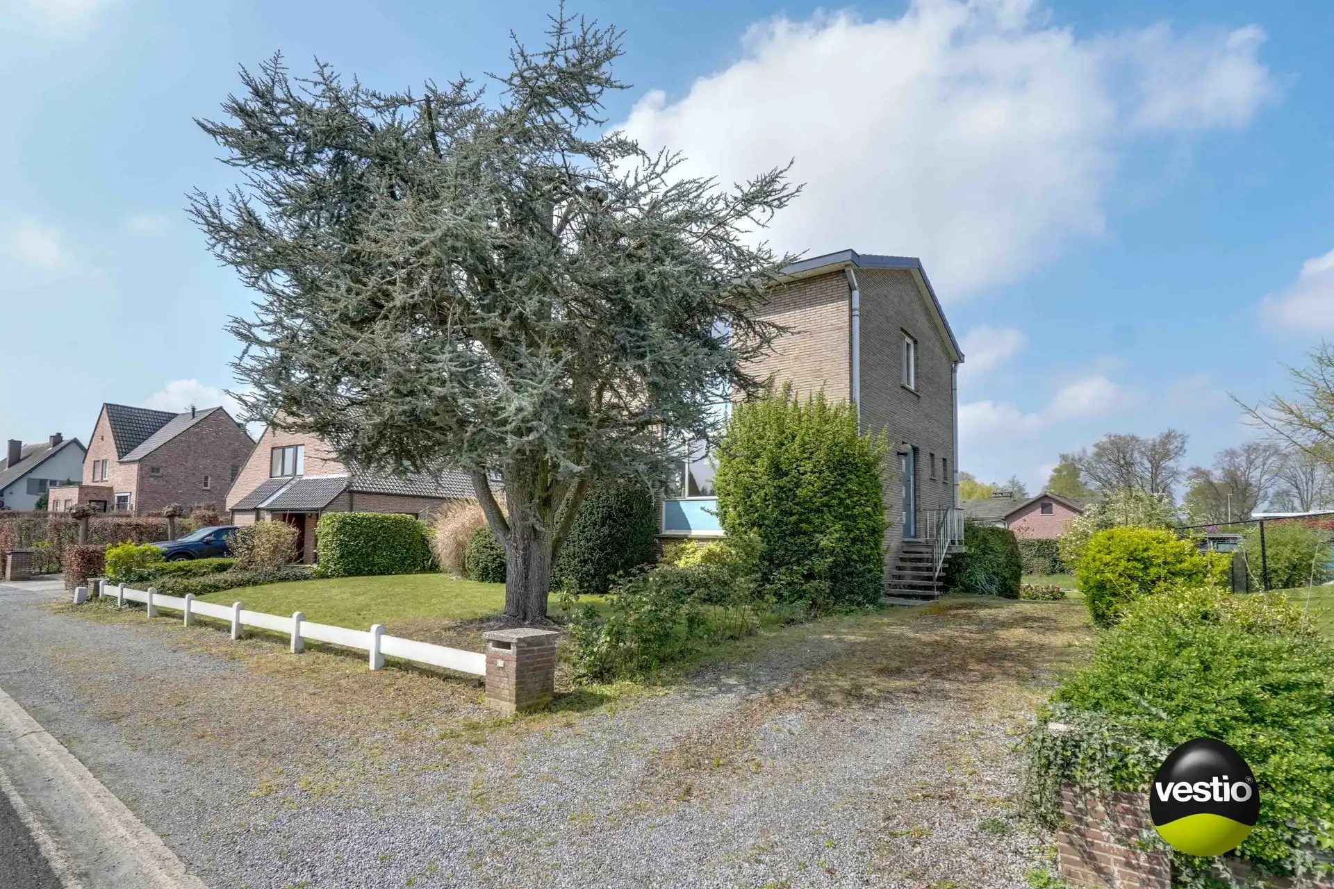 RUSTIG GELEGEN WONING OP 9,64 ARE foto 32