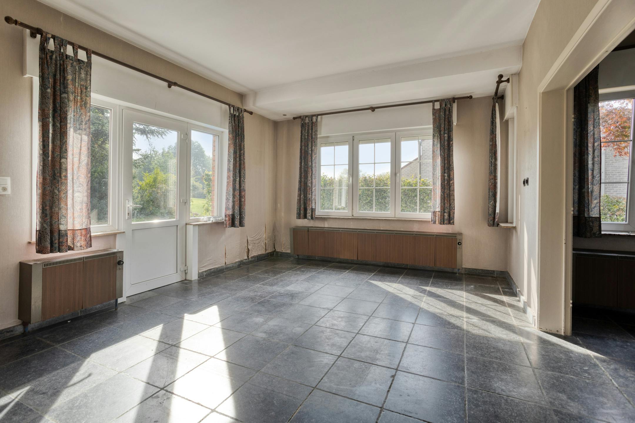 Te Renoveren viergevelwoning op 23are op een top locatie in Grimbergen! foto 12
