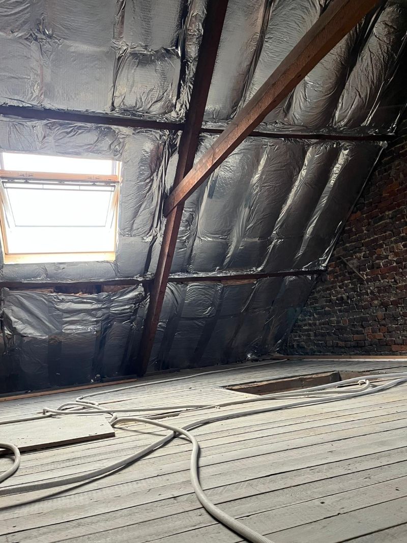 Te renoveren starterswoning met ruime tuin foto 11