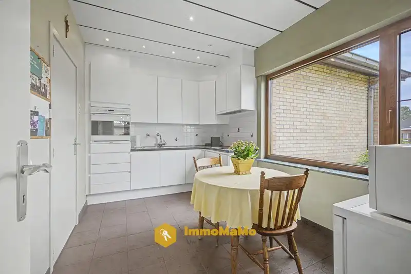Te renoveren bungalow met 3 slaapkamers te koop in Oostakker foto 11