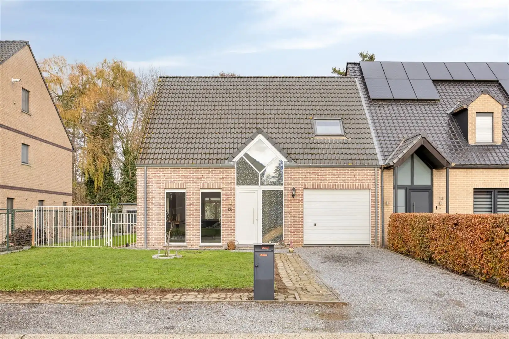 TE KOOP: Halfopen bebouwing met 3 slaapkamers te Zolder! foto 2
