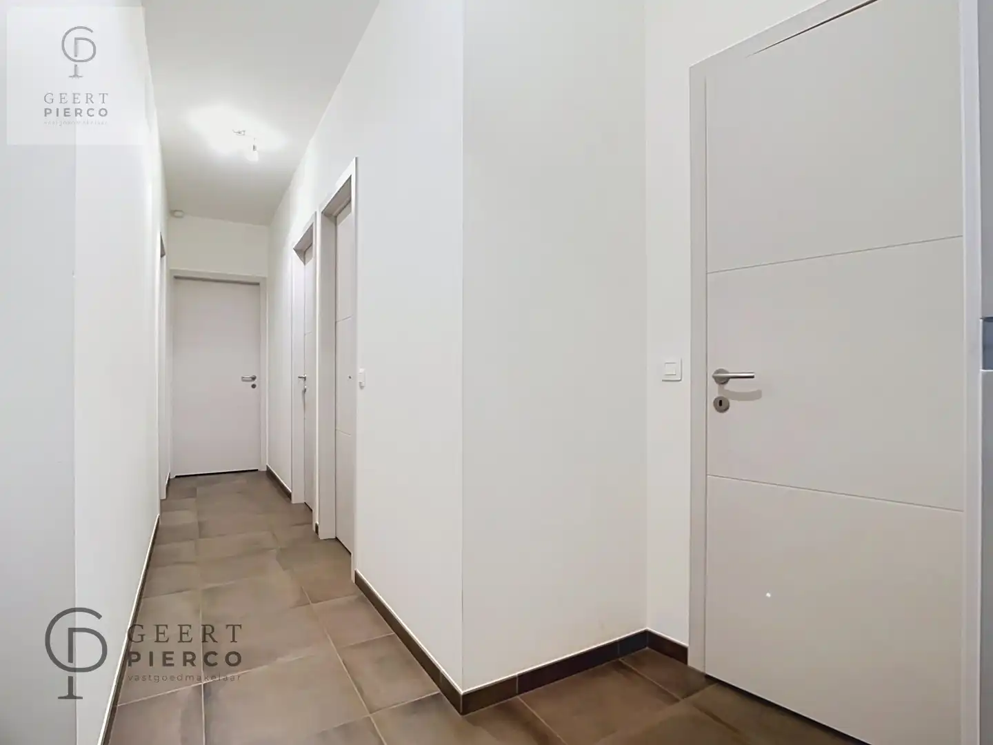 Gelijkvloers appartement hartje Landen foto 3