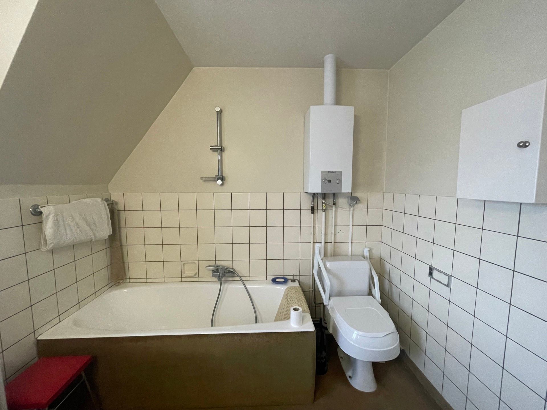 prachtige villa met veel potentieel op toplocatie foto 15