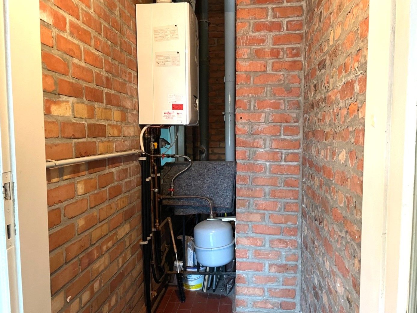 Verzorgd appartement gelegen aan de mark in Heist foto 11
