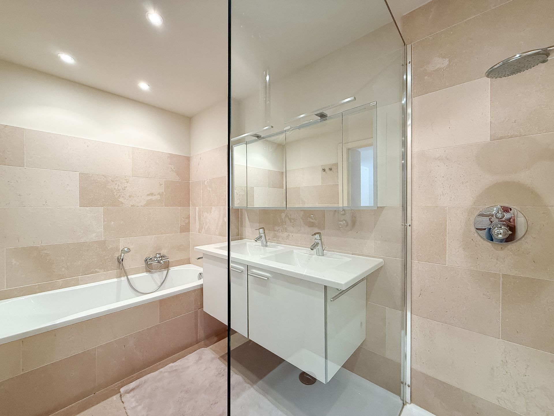Exclusieve WONING in het kasteel "Witte Duivenhof"... foto 15
