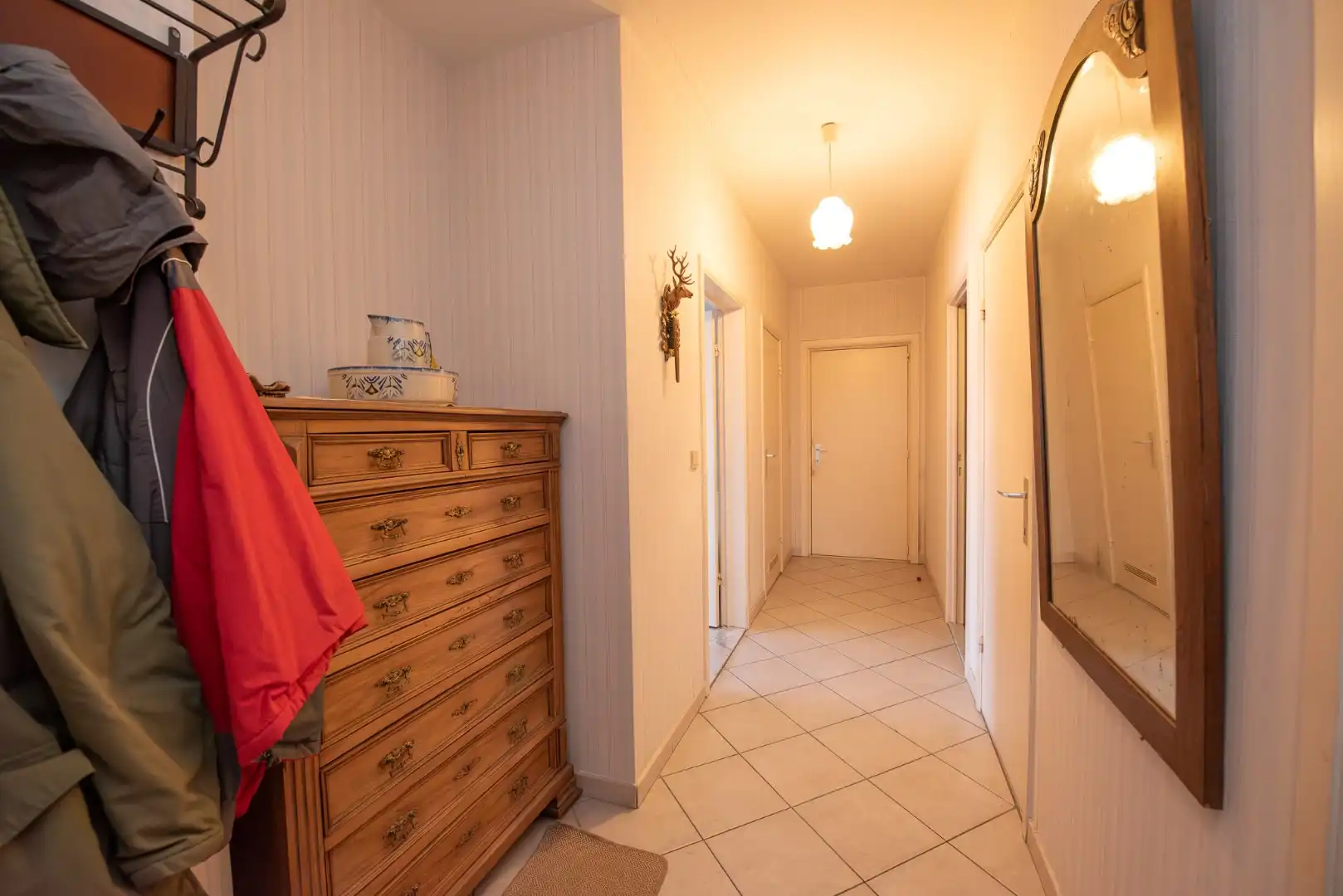 Ruim 3-slaapkamerappartement met terras TE KOOP aan de Leie in Deinze foto 3