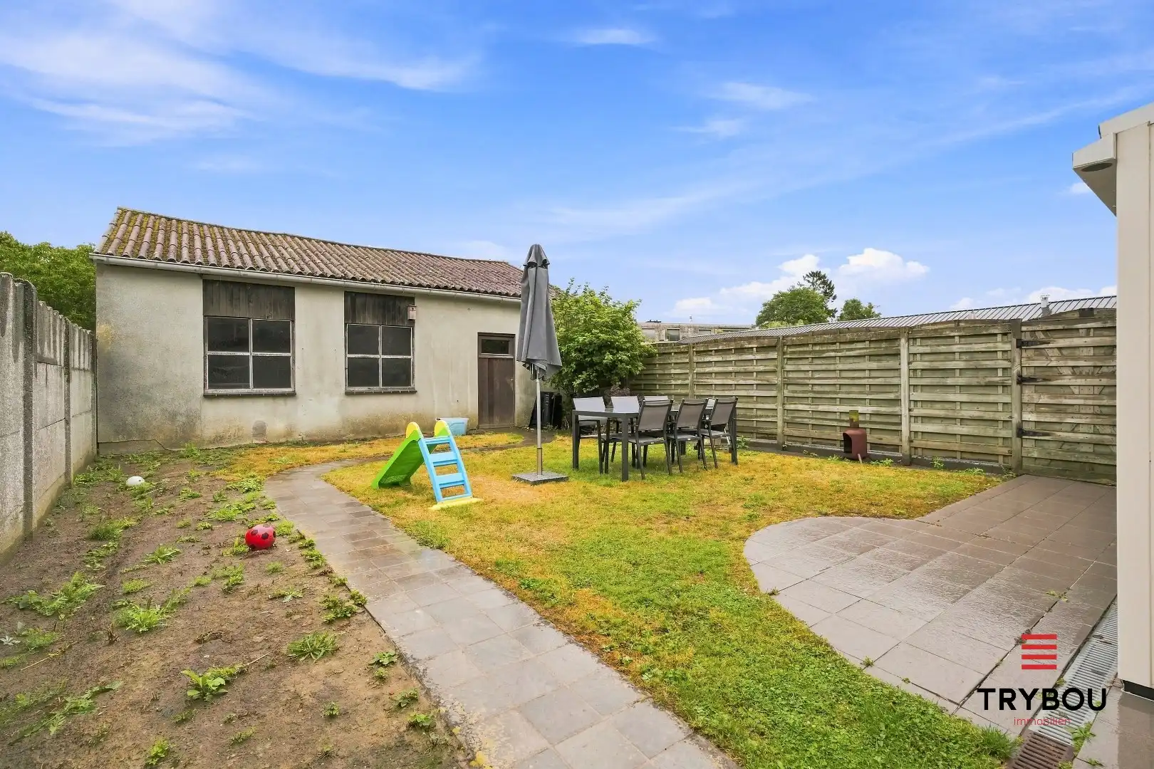 Uitstekende gelegen woning met loods en tuin!  foto 26