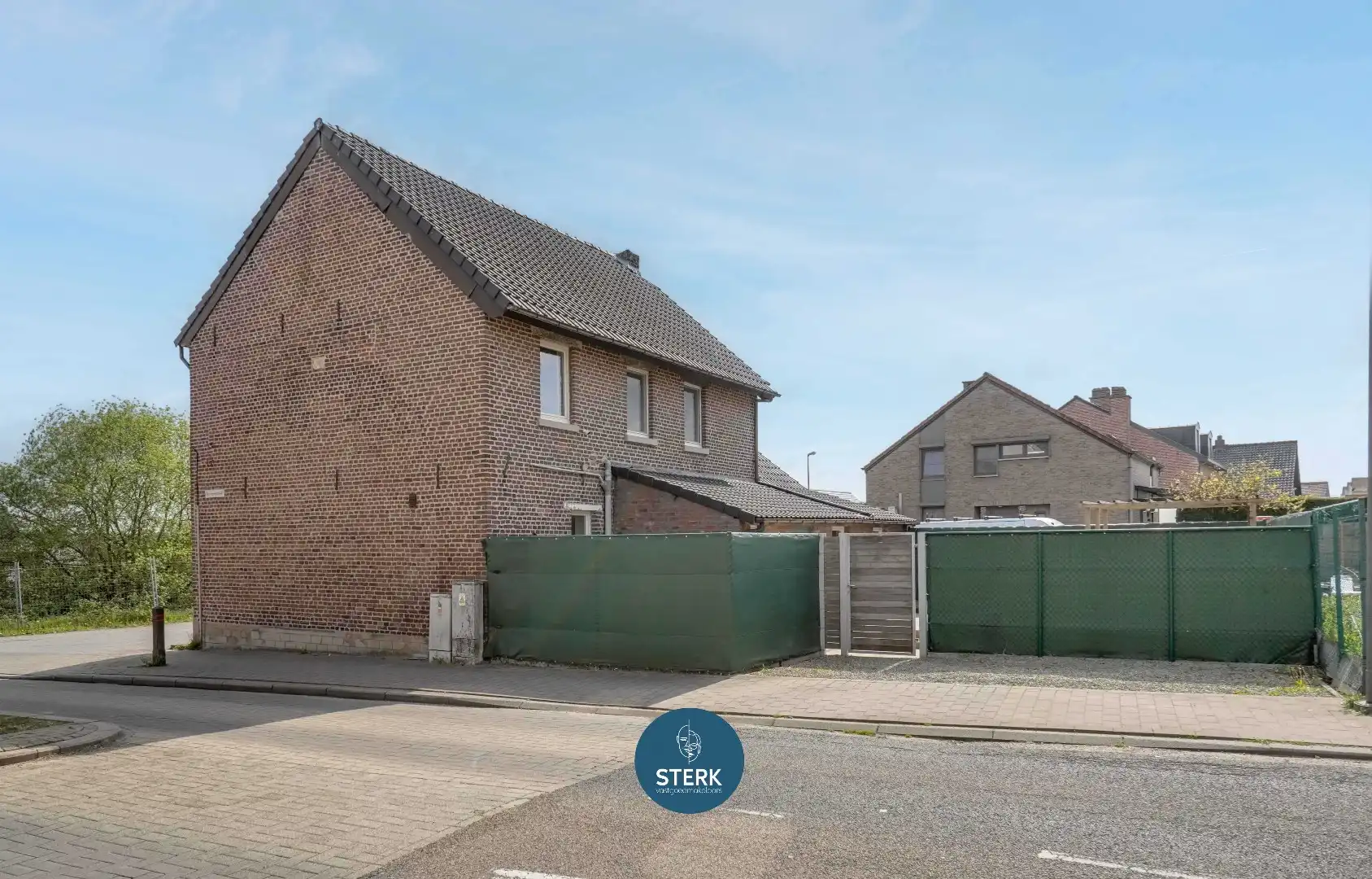 GEZINSWONING MET EEN BEWOONBARE OPP. VAN 206 M² NABIJ CENTRUM LANAKEN !  foto 22