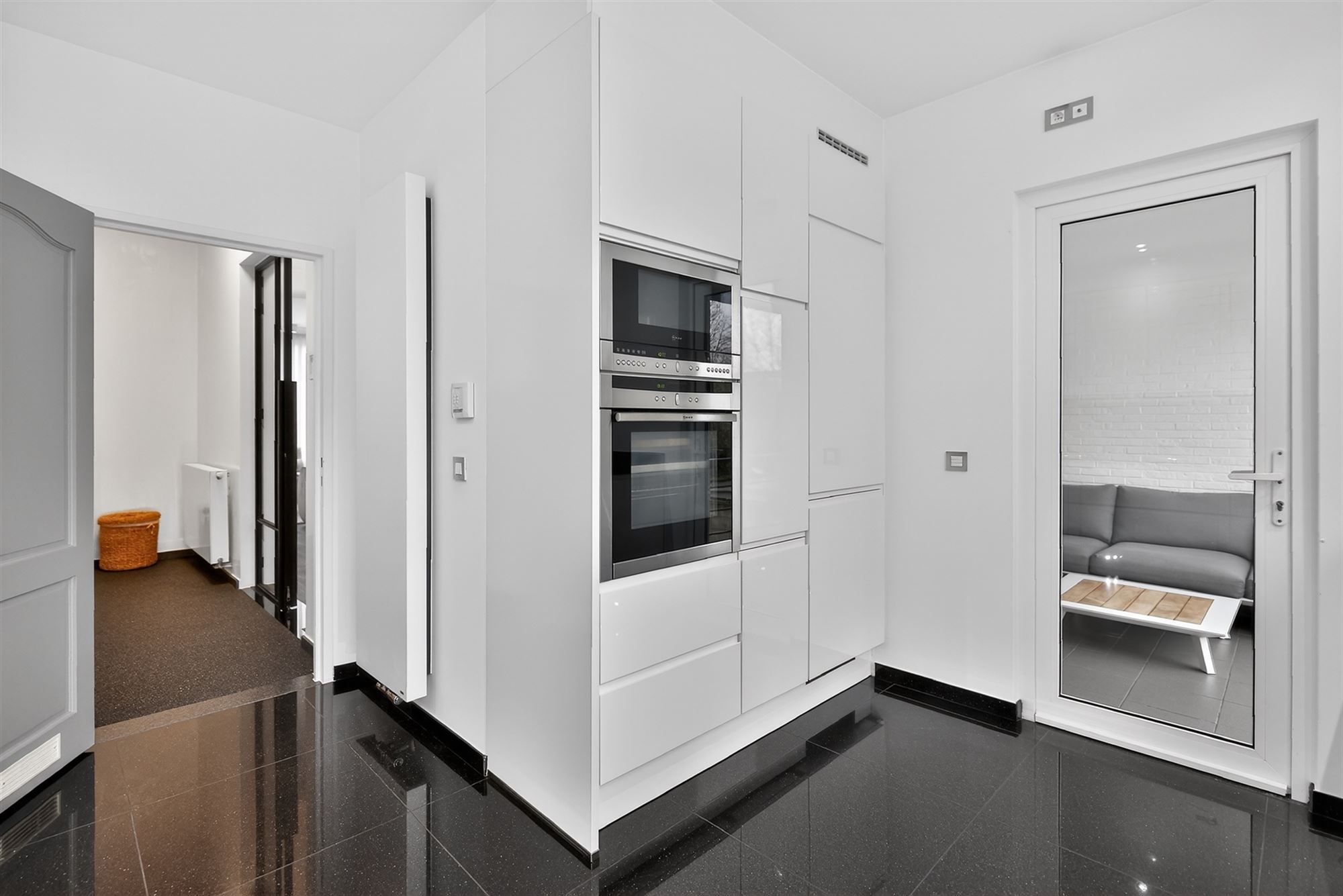 Knap afgewerkte ruime woning op toplocatie foto 13